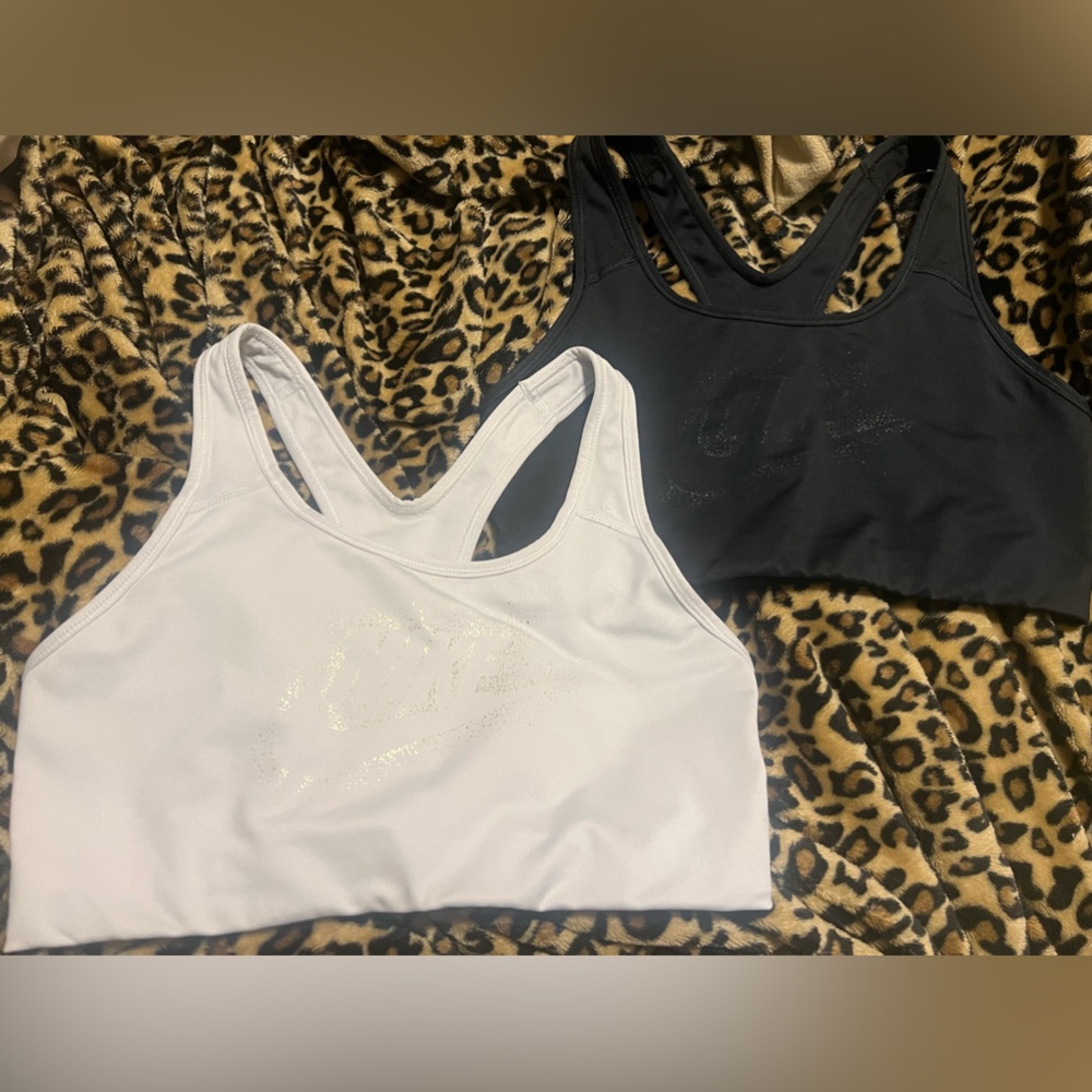 Nike Dri-Fit Unpadded Sports Bra (Lot of 2) | Women’s Medium | Preloved